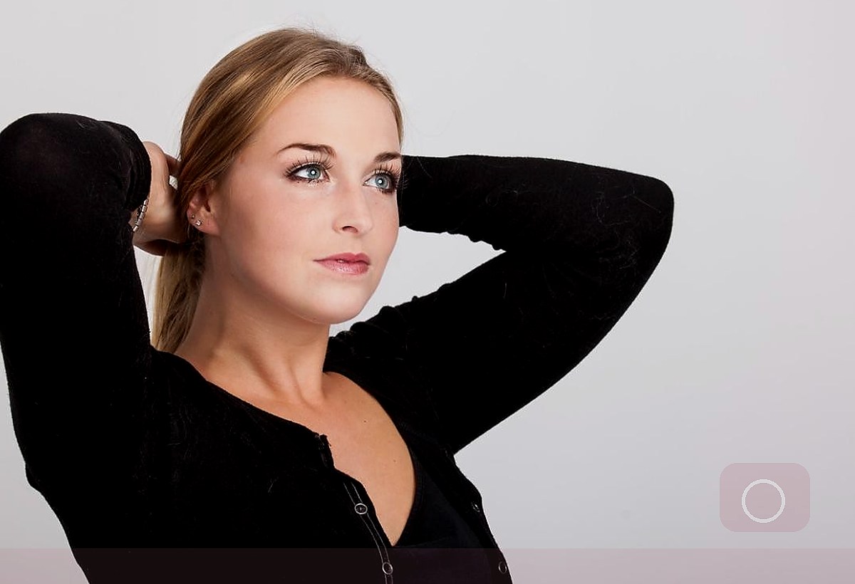 Preparing for a Calm Daylight Portrait Session